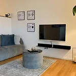 Duesseldorf Medienhafen Luxurioeses Studio