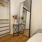 Duesseldorf Medienhafen Luxurioeses Studio